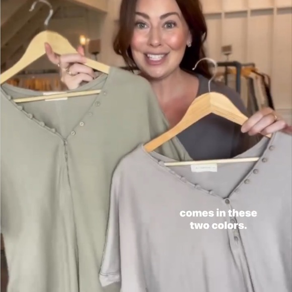 Neuflora Style T-shirt | Size Small - Picture 7 of 9